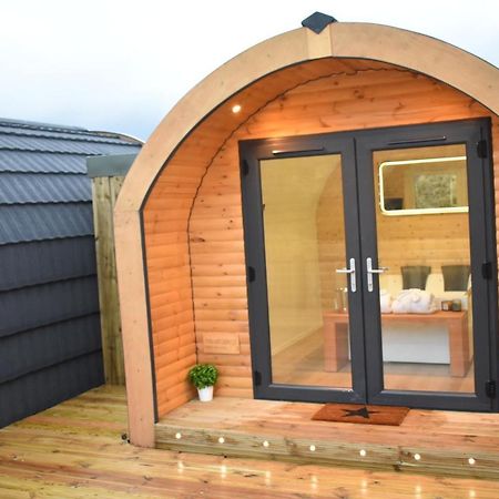 Apex Studio Pod & Jacuzzi Bath Fort William Bagian luar foto