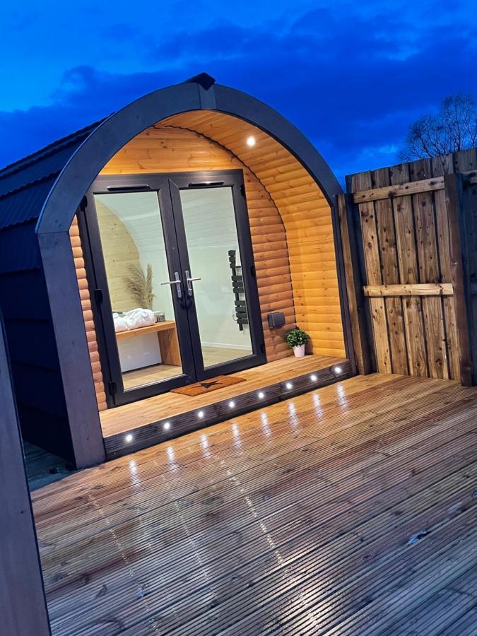 Apex Studio Pod & Jacuzzi Bath Fort William Bagian luar foto