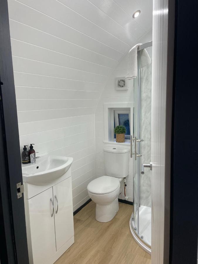 Apex Studio Pod & Jacuzzi Bath Fort William Bagian luar foto